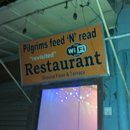 Photo taken at Pilgrims 24 Restaurant &amp; Bar (Formerly Feed &#39;n&#39; Read) by Baba P. on 4/13/2014