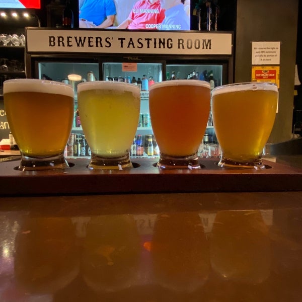 Снимок сделан в Brewers&#39; Tasting Room пользователем Matt V. 12/10/2019