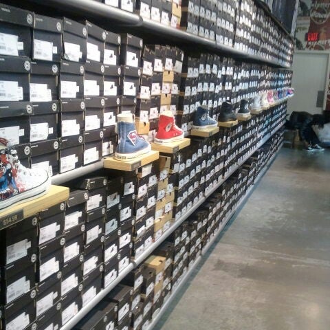 converse outlet in las vegas