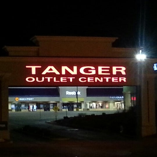 Tanger Outlet Williamsburg - 25 tips from 5270 visitors