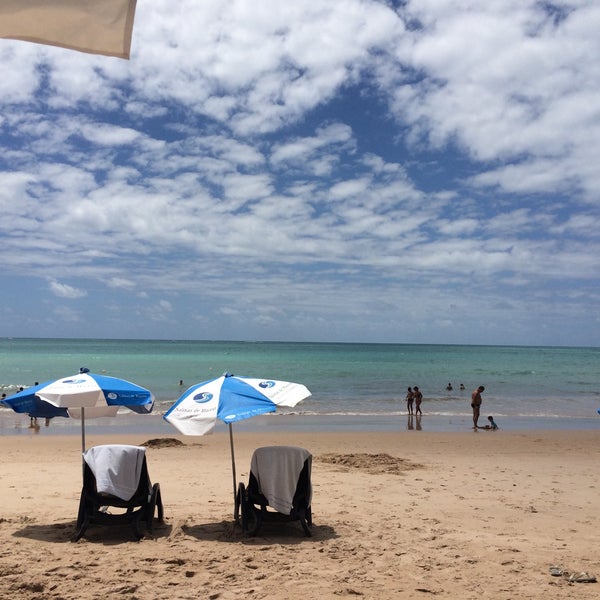 Foto tirada no(a) Salinas de Maceió Beach Resort por 🌸Juliana F. em 2/7/2016