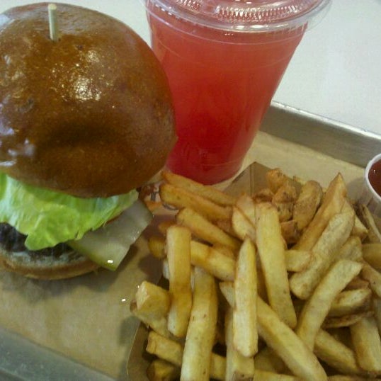 Photo taken at Juicy Lucy by Curt G. on 1/28/2013
