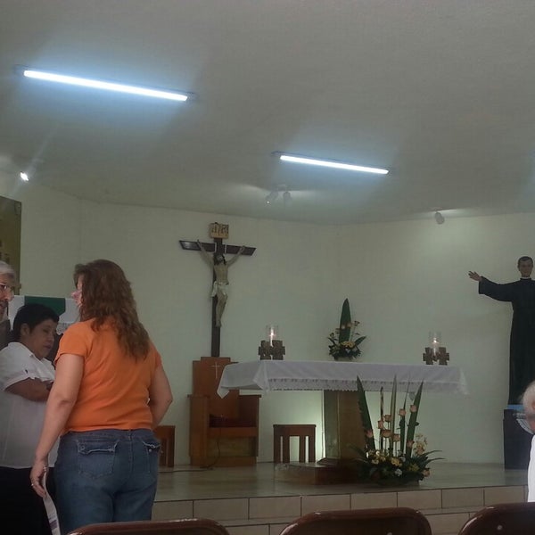 Fotos en Capilla Miguel Agustin Pro - Iglesia