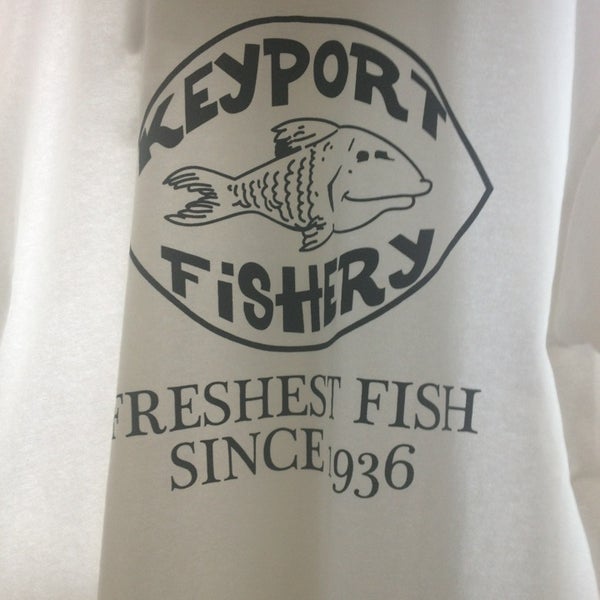 รูปภาพถ่ายที่ Keyport Fishery โดย Ed C. เมื่อ 9/14/2013