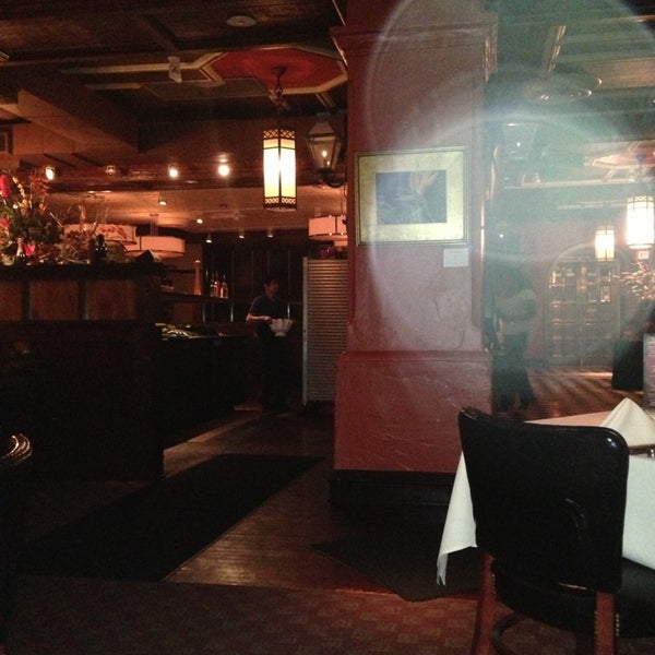 รูปภาพถ่ายที่ Avenida BrazilChurrascaria Steakhouse โดย Ana R. เมื่อ 2/23/2013