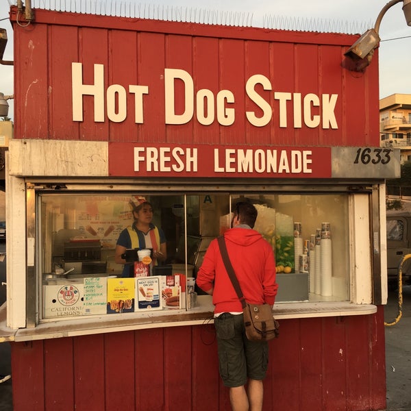 Photo taken at Hot Dog on a Stick by Paul on 11/8/2016