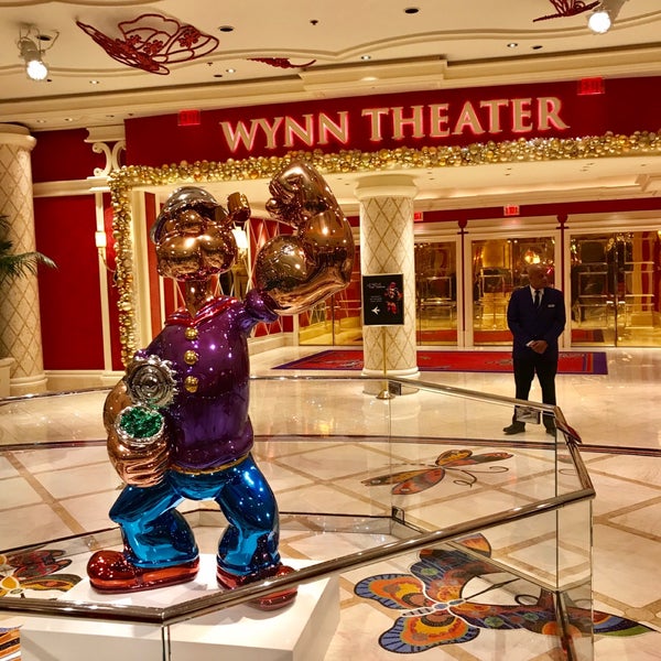 รูปภาพถ่ายที่ Wynn Theater โดย Paul เมื่อ 1/1/2019