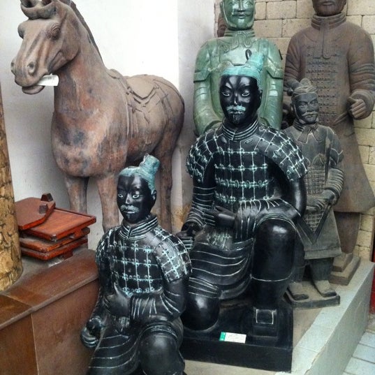 Xian Art Ceramics & Lacquer Factory Arts and Crafts Store