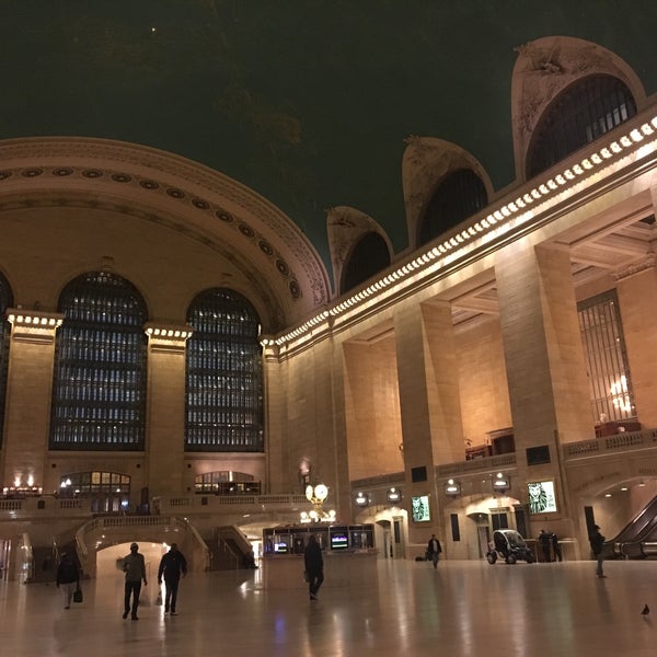 Photo taken at Grand Central Terminal by Un Tal Montfort on 1/26/2017