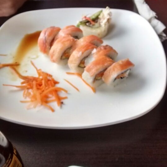 Foto scattata a K-shi-too Sushi &amp; Beer da Nancy S. il 9/21/2014