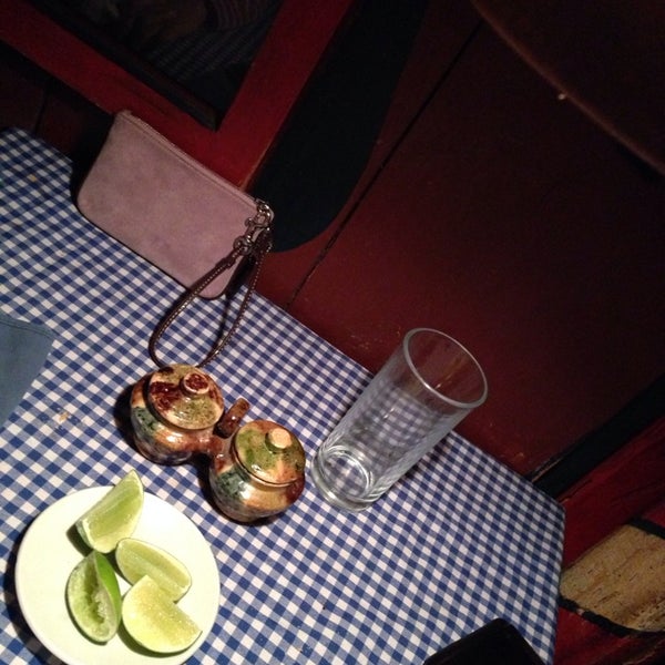 4/19/2014にJesus d.がCircus Barで撮った写真