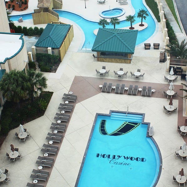 Hollywood Casino Gulf Coast - 18 tips from 856 visitors