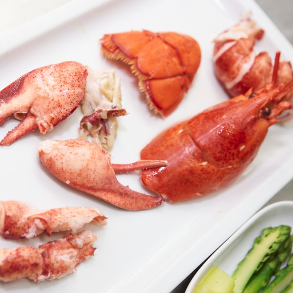 https://goo.gl/3ZIEzC?- Simple lobster scampi recipe using our #freshlobstermeat! ?http://goo.gl/jkulcP