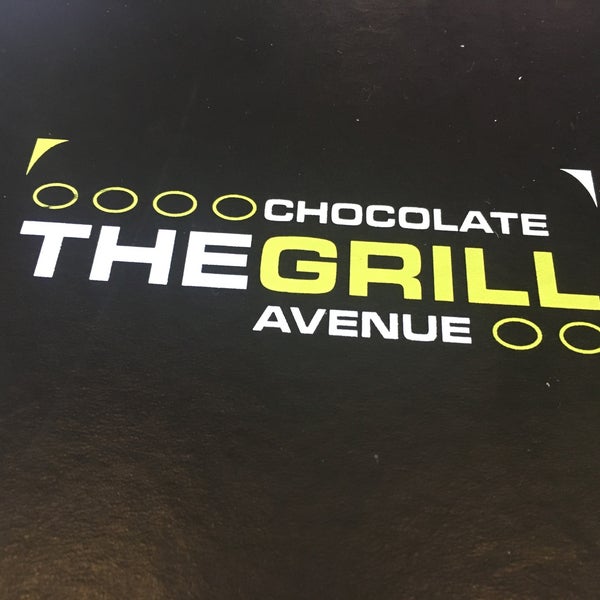 Foto tirada no(a) The Chocolate Avenue Grill por Brandon E. em 8/9/2017