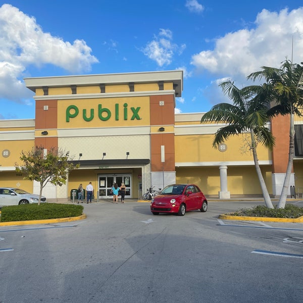 Publix Grocery Store in Boca Raton