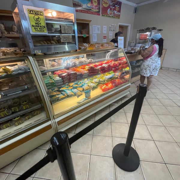 Кондитерская бейкери стрит. Aster bakery просп. Римского-корсакова, 22, санкт-петербург фото. Астер бейкери. Астер бейкери.