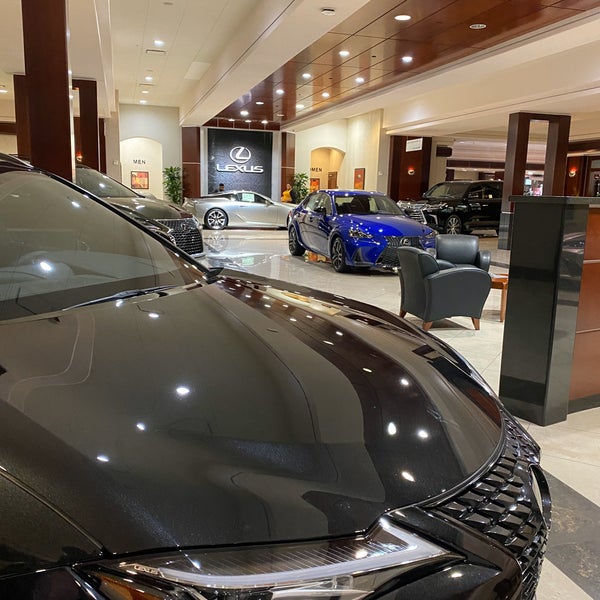 Lexus of Palm Beach Car Dealership in West Palm Beach