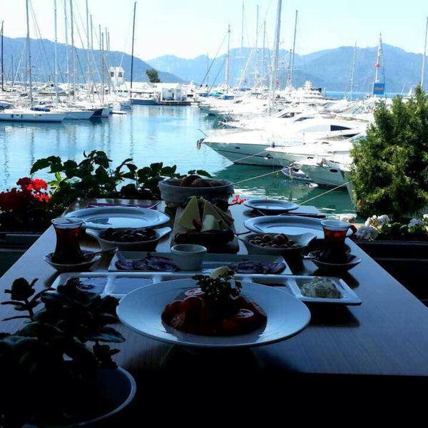 Photo taken at Chef Marine Brasserie by Okan on 5/19/2015