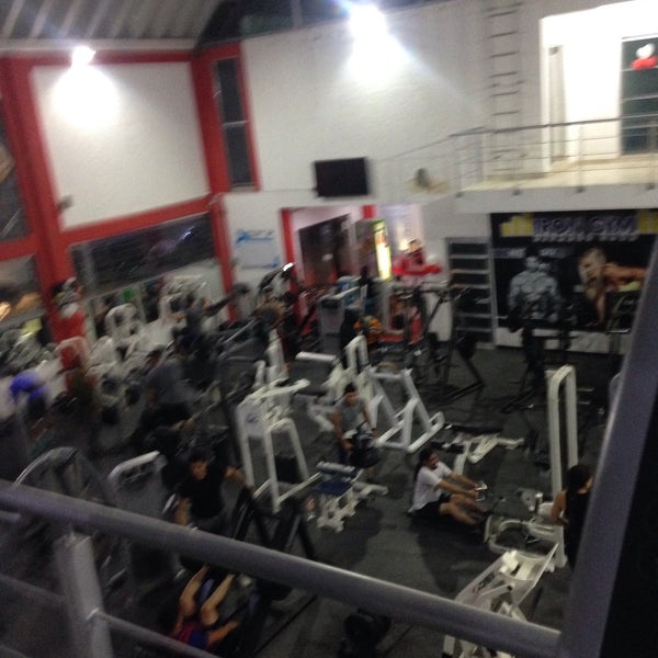 Iron Gym Niños Héroes 3 tips de 79 visitantes