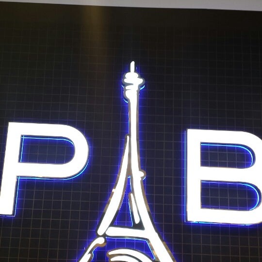 Photo taken at Paris Baguette by Shirley L. on 12/1/2013
