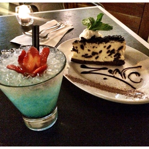 11/24/2014にLaura B.がZinc Restaurant &amp; Lounge Barで撮った写真