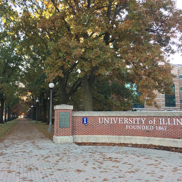 Photo taken at University of Illinois by Daniel K. on 11/9/2016