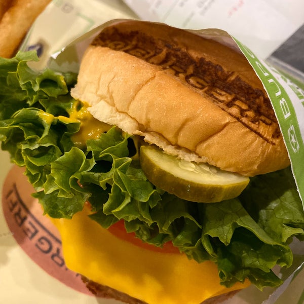12/3/2019에 Sars C.님이 BurgerFi에서 찍은 사진