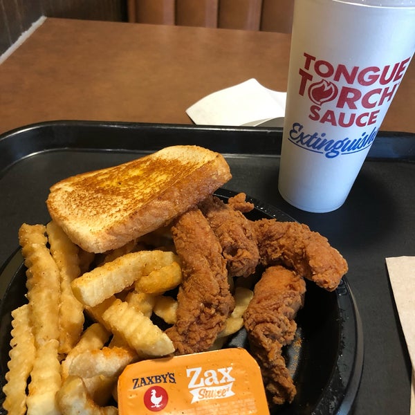 Zaxby's Chicken Fingers & Buffalo Wings Fried Chicken Joint in Dublin