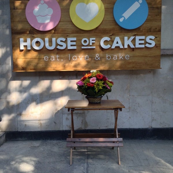 รูปภาพถ่ายที่ House of Cakes โดย Anny C. เมื่อ 1/25/2014
