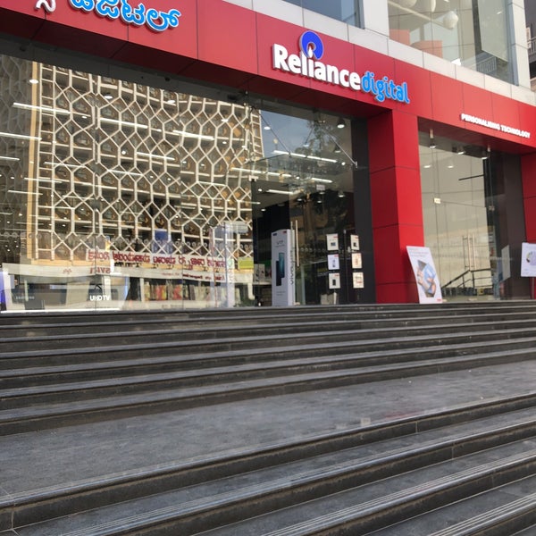 Reliance Digital Electronics Store in Bangalore