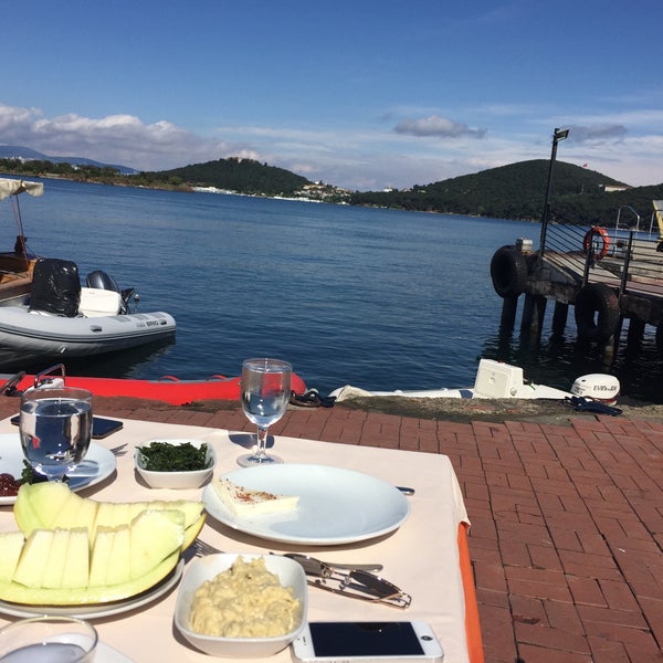 Photo prise au Çardak Restaurant par EBRU le5/21/2017