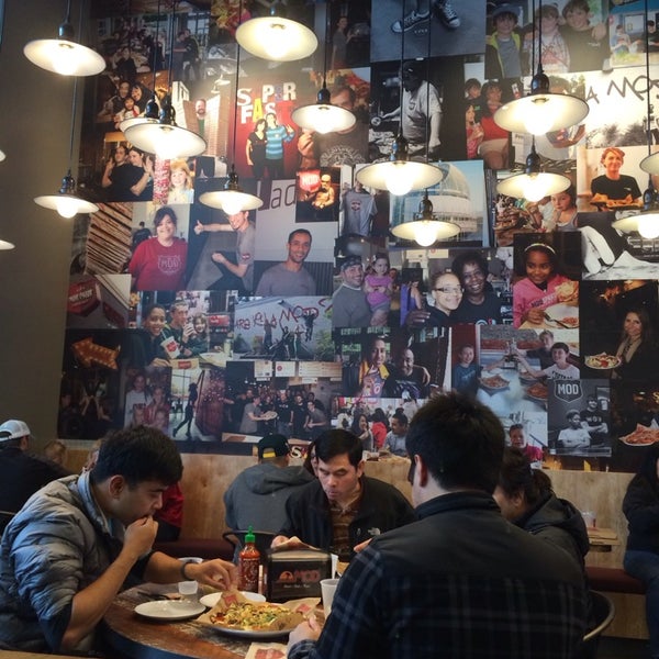 11/30/2014にceline m.がMod Pizzaで撮った写真