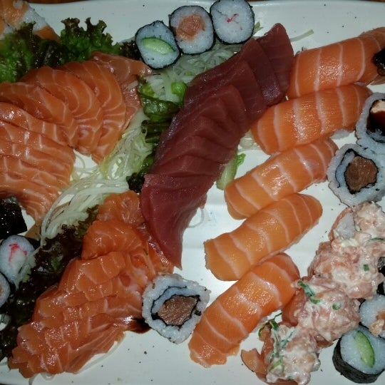 Photo taken at Hanami Sushi Store by Audrye R. on 5/9/2014