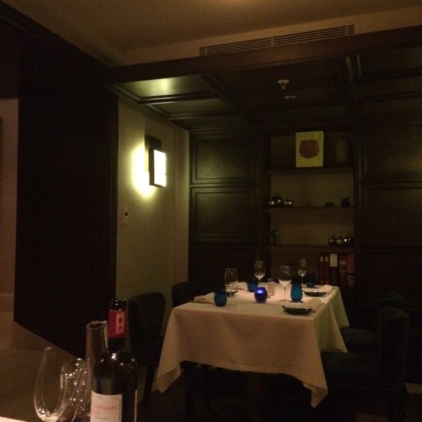 Foto scattata a Rudolf Restaurant da Merih Y. il 12/1/2014