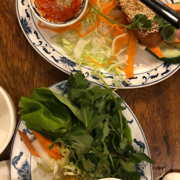 Photo taken at BunBunBun Vietnamese Food by Marius G. on 3/9/2018