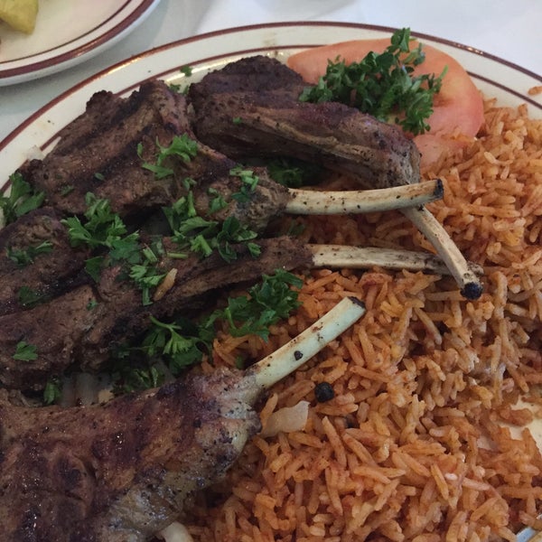 5/24/2015 tarihinde Rabea A.ziyaretçi tarafından Al Natour Middle Eastern Restaurant'de çekilen fotoğraf