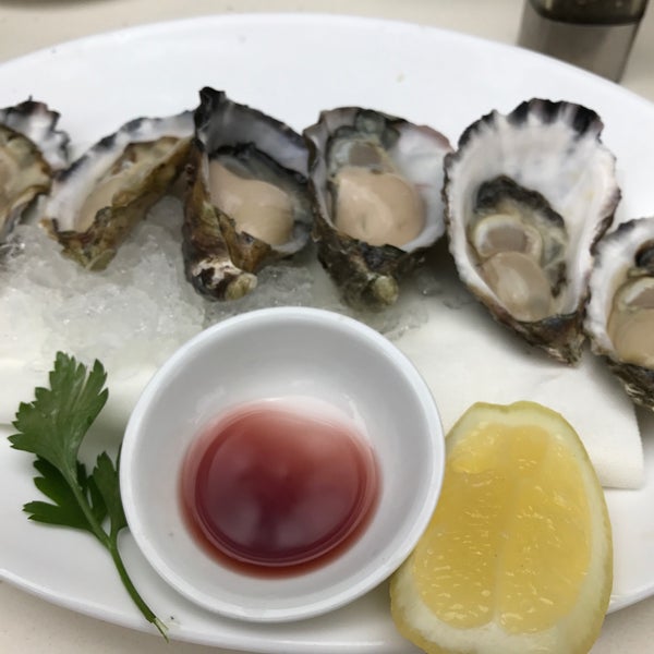 Foto tirada no(a) Sydney Cove Oyster Bar por Shelah Anne &quot;Marina&quot; W. em 12/18/2016