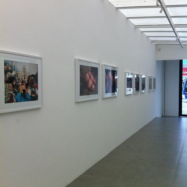 10/13/2015 tarihinde Silvia B.ziyaretçi tarafından Galeria Lume'de çekilen fotoğraf