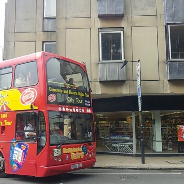 Tesco Express Grocery Store in Oxford, Oxfordshire