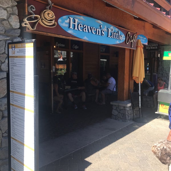 Foto tirada no(a) Heaven&#39;s Little Cafe por Ruben T. em 7/8/2018