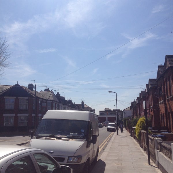 Dollis Hill London Underground Station Metro Station