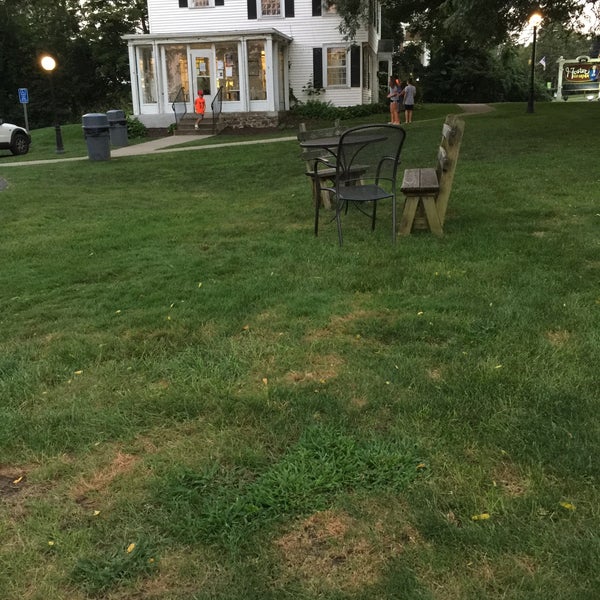 J. Foster Ice Cream Ice Cream Parlor in Simsbury Center Historic District