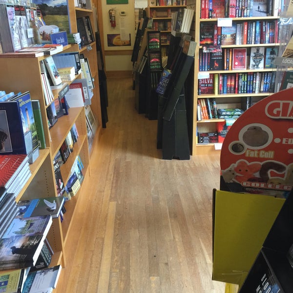 Island Bookstore Historic Corolla Village