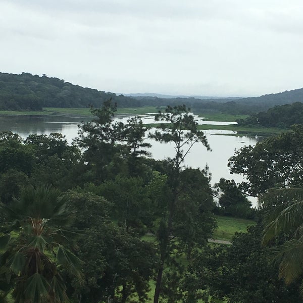Das Foto wurde bei Gamboa Rainforest Resort von Chia F. am 6/27/2016 aufgenommen