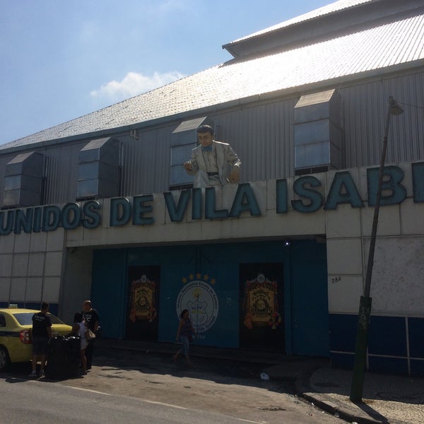 Photo taken at G.R.E.S. Unidos de Vila Isabel by Rafael d. on 4/3/2016
