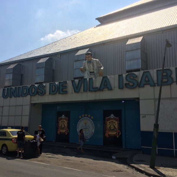 Photo taken at G.R.E.S. Unidos de Vila Isabel by Rafael d. on 4/3/2016