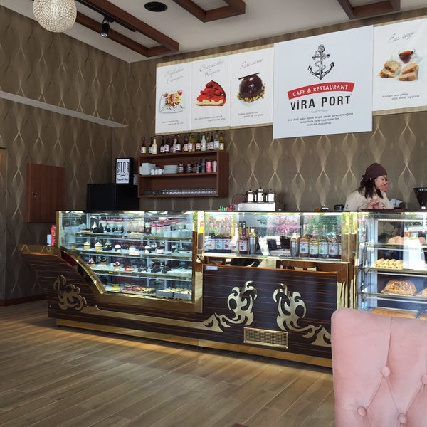 5/18/2015에 Sergen T.님이 Vira Port Cafe &amp; Restaurant에서 찍은 사진
