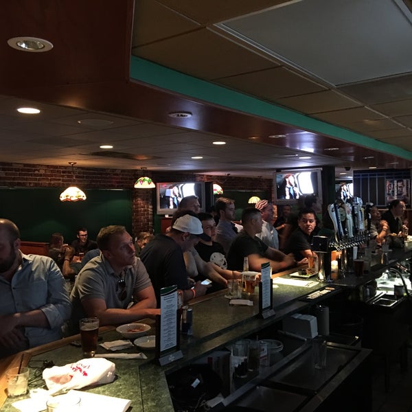 8/27/2017 tarihinde Warren O.ziyaretçi tarafından Summers Grill Restaurant &amp; Sports Bar'de çekilen fotoğraf