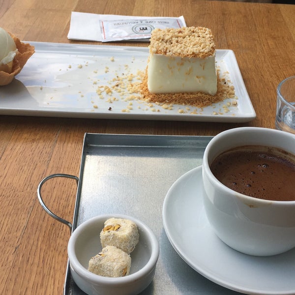 9/23/2017에 Ferhat F.님이 Misto Cafe &amp; Restaurant에서 찍은 사진