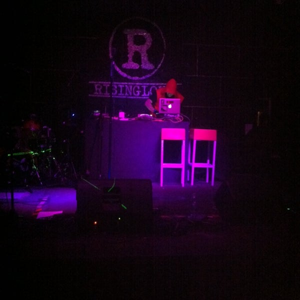 Club feel. Club feel. Club feel. Feel yourself. Club feel.